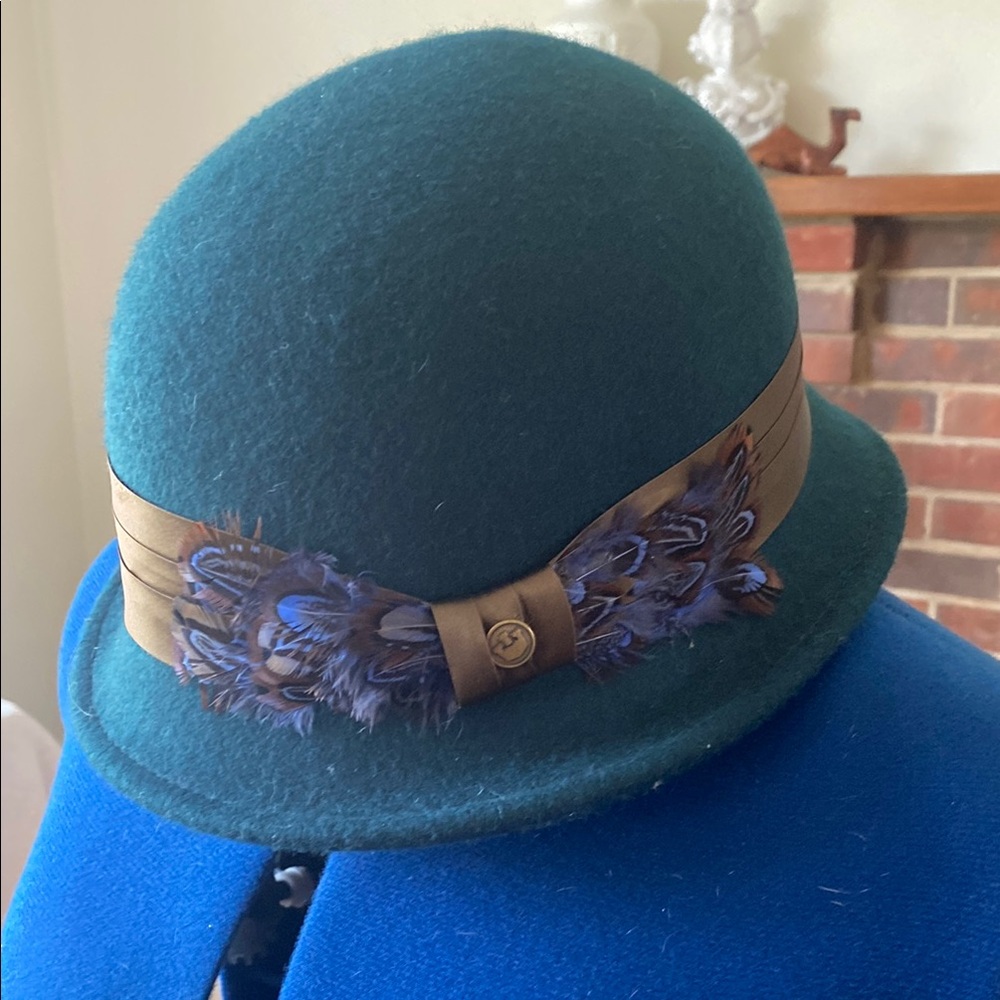 Goorin Bros Teal Cloche Hat with Feather Accent - Picture 2 of 8